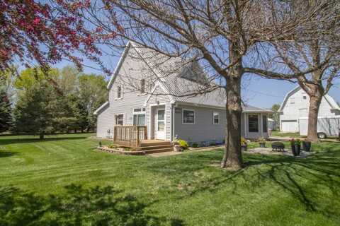 3056 318th St., Hull, IA 51239