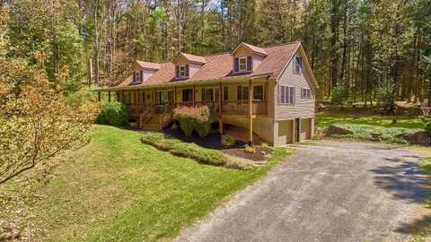 38 Perry Pond Rd, Narrowsburg, NY 12764