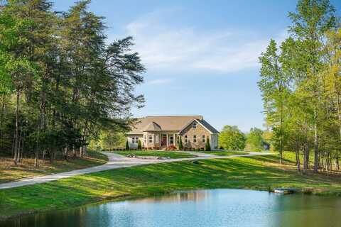 758 E Whitehall Rd, Cookeville, TN 38501