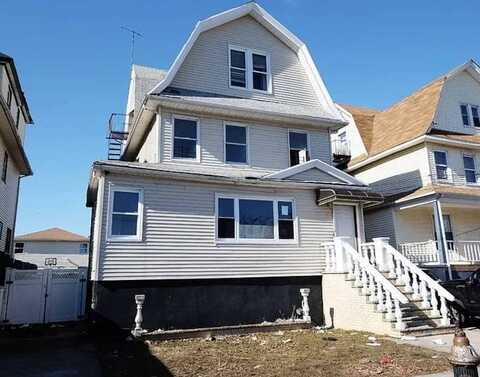 519 Beach 66th St, Far Rockaway, NY 11692