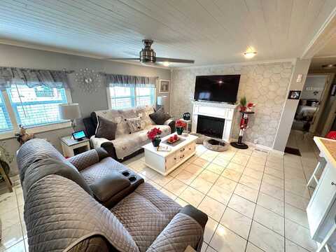 66021 London rd., Pinellas park, FL 33782