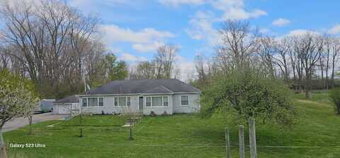 2053 S River Rd, Bay City, MI 48706