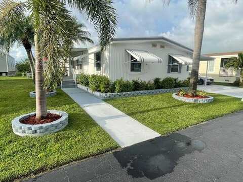 92 Cottonwood Lane, Naples, FL 34112
