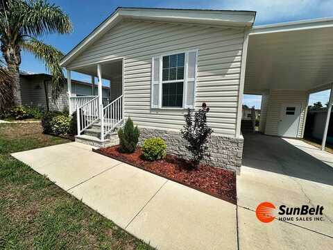 68 Wintergreen Drive, Fruitland Park, FL 34731