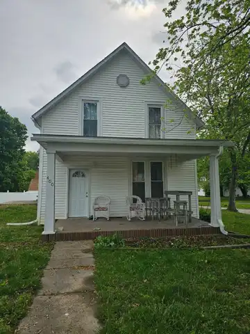 400 NE 5th Street, Fairfield, IL 62837