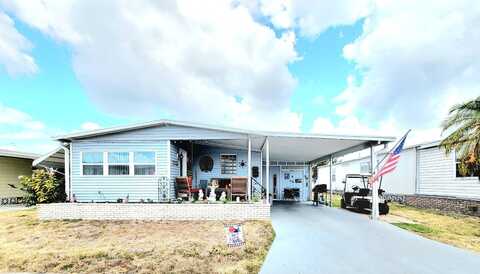 554 Plaza Del Sol, North Fort Myers, FL 33917