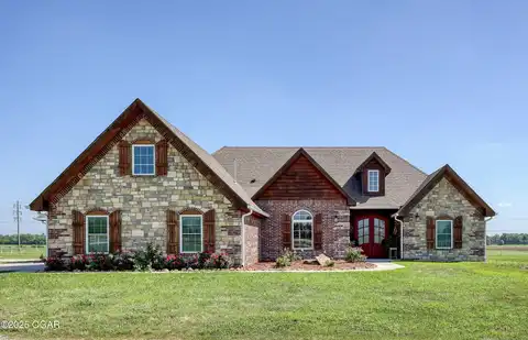 1718 E Fir Road, Carthage, MO 64836