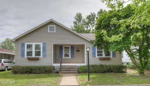 1617 Bird Avenue, Joplin, MO 64804