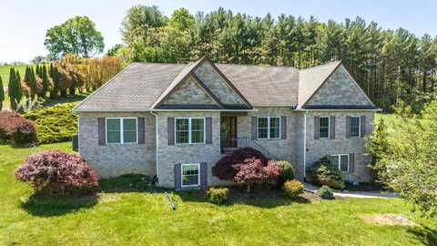 81 CEDAR CREEK LN, FORT DEFIANCE, VA 24437