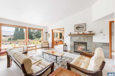 961 E Willow, Sequim, WA 98382