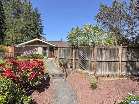 525 W 16th Street, Port Angeles, WA 98363