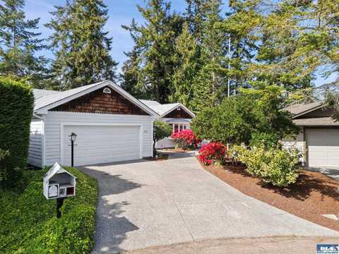 105 Olympus Court, Sequim, WA 98382
