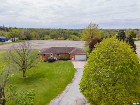 315 W MAYNE Street, Blue Grass, IA 52726