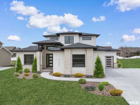 6638 Pelican Street, Bettendorf, IA 52722