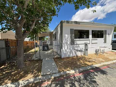 45800 Challenger Way, Lancaster, CA 93535