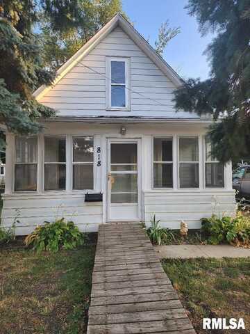 818 16TH Avenue, Fulton, IL 61252