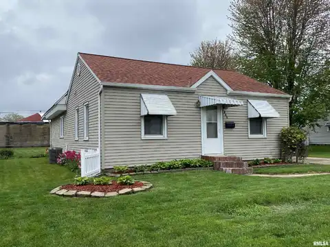 846 S 7TH Avenue, Canton, IL 61520