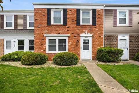3644 N SANDIA Drive, Peoria, IL 61604