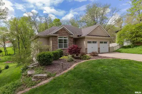 236 MEADOWBROOK Court, Geneseo, IL 61254