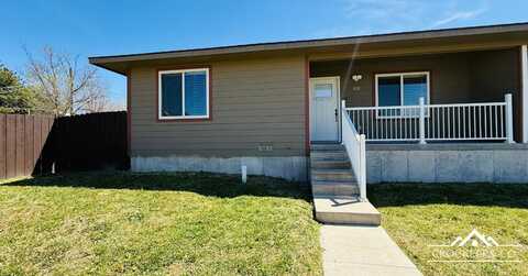 808 Westlawn Drive, Dodge City, KS 67801