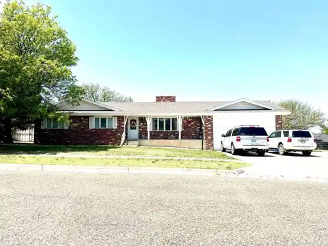 6215 Lakeview Drive, Guymon, OK 73942