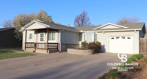2913 Loraine Place, Garden City, KS 67846