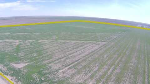 0 W/2 of NW/4 18-24-37 #8, Lakin, KS 67860