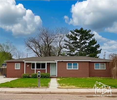 930 N College Street, Ulysses, KS 67880