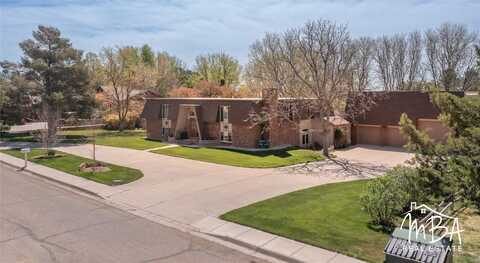 1710 E Crestway Drive, Garden City, KS 67846