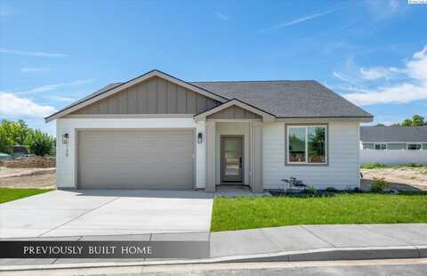 120 E 26th, Kennewick, WA 99337