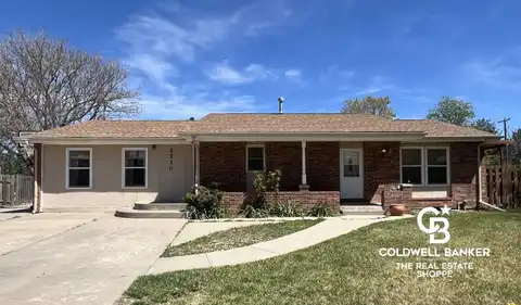 2210 N Sioux Dr, Garden City, KS 67846