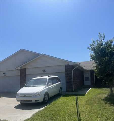 715 Amy Street, Garden City, KS 67846