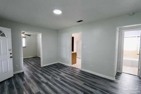 10 Bertram St, Pensacola, FL 32506