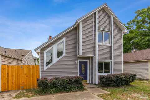 3012 Cedarwood Village Ln, Pensacola, FL 32514