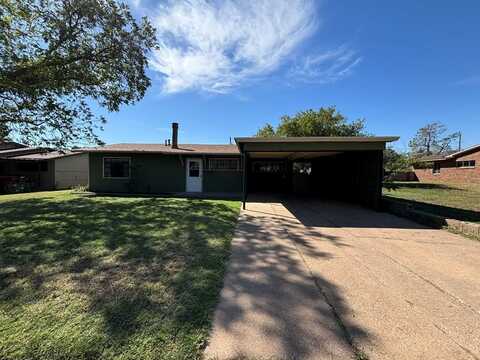 3749 Dalton Dr, Snyder, TX 79549