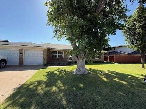 2604 Comanche Trl, Pampa, TX 79065