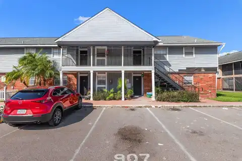 200 COUNTRY CLUB DRIVE, LARGO, FL 33771