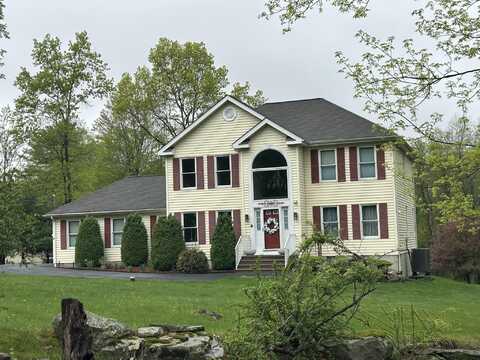 411 McKay Road, Henryville, PA 18332