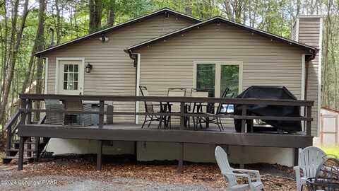 321 Stroud Court, Pocono Lake, PA 18347