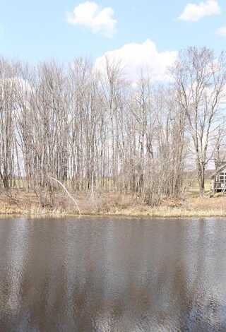 #31 Lake Shore Dr 31, Pocono Lake, PA 18347