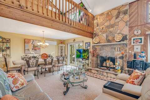 176 Manchester Drive, Bushkill, PA 18324