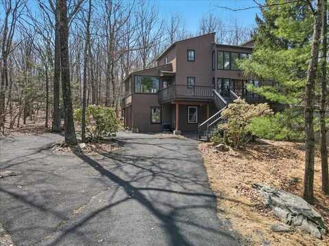 3206 Stonehenge Drive, East Stroudsburg, PA 18301