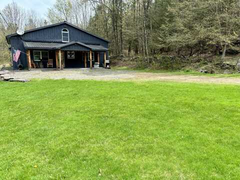 2229 Old Newburg Turnpike, Union Dale, PA 18470