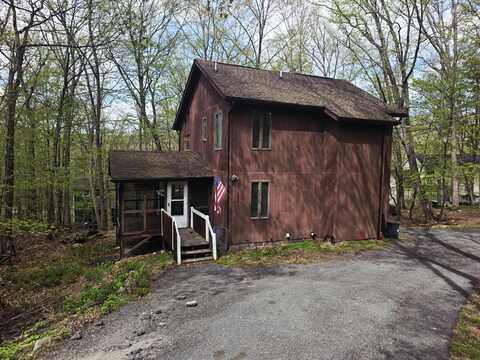 225 Regent Street, Bushkill, PA 18324