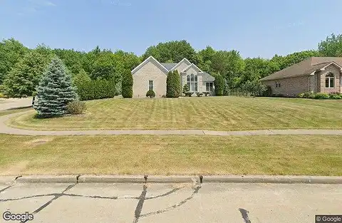 Huntington Close, NORTH ROYALTON, OH 44133