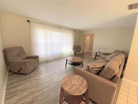 Hallum, AUBURNDALE, FL 33823