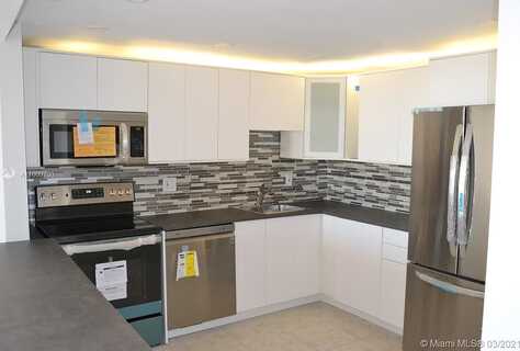 Biscayne, NORTH MIAMI, FL 33181