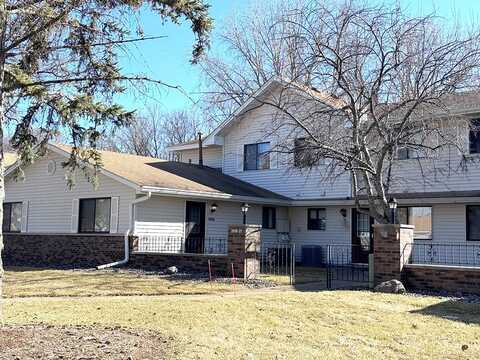 Brookdale Lane #2621, Brooklyn Park, MN 55444