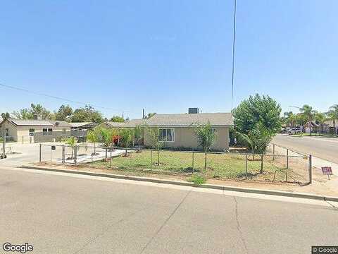 Pine St, SELMA, CA 93662
