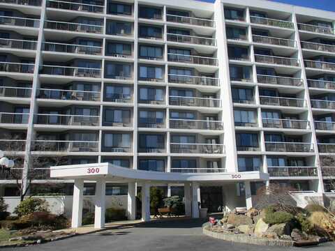 High Point Drive #314, Hartsdale, NY 10530